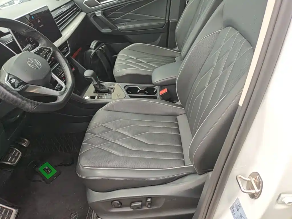 Volkswagen Tiguan L 2023 — фото 15