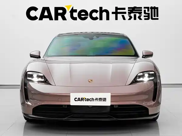Porsche Taycan 2024