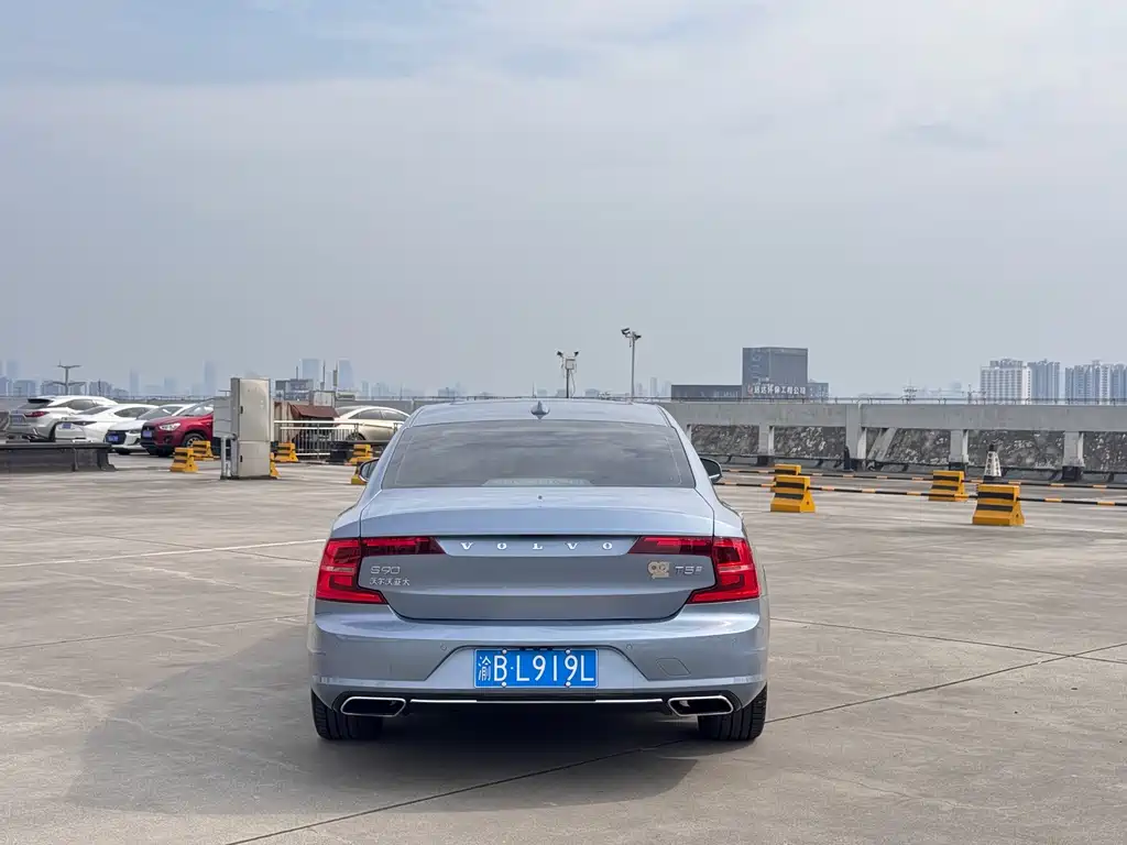Volvo S90 2018 — фото 5