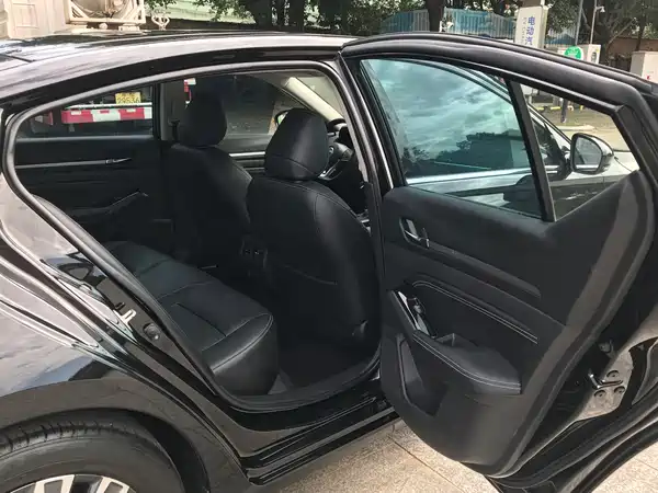 Nissan Teana 2022