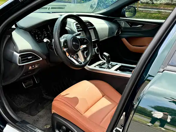 Jaguar XEL 2025
