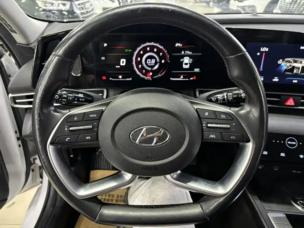 Hyundai Elantra 2020