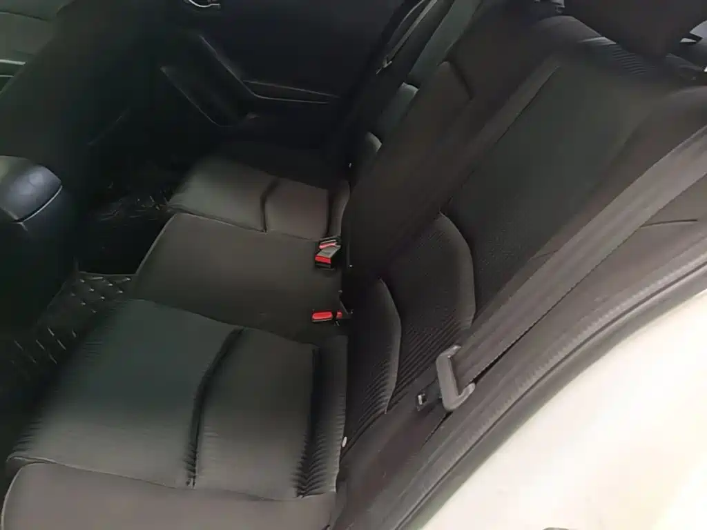 Mazda 3 Angkesela 2015 — фото 17