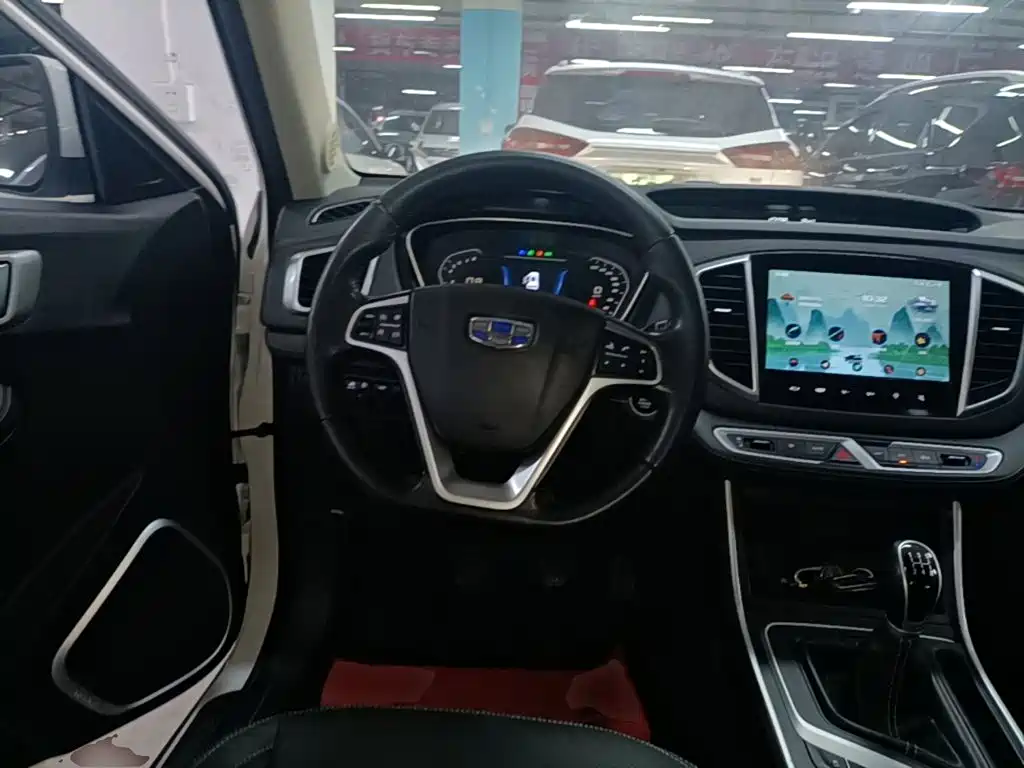 Geely Vision X6 2019 — фото 11