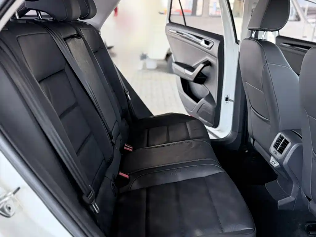 Volkswagen T-Roc 2022 — фото 15