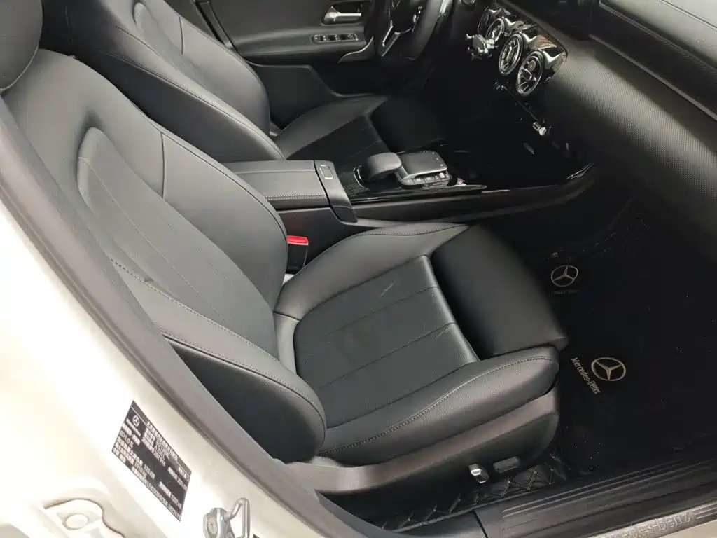 Mercedes-Benz A-Class 2021 — фото 25