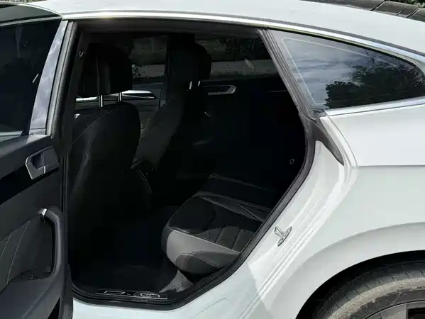 Volkswagen CC 2024