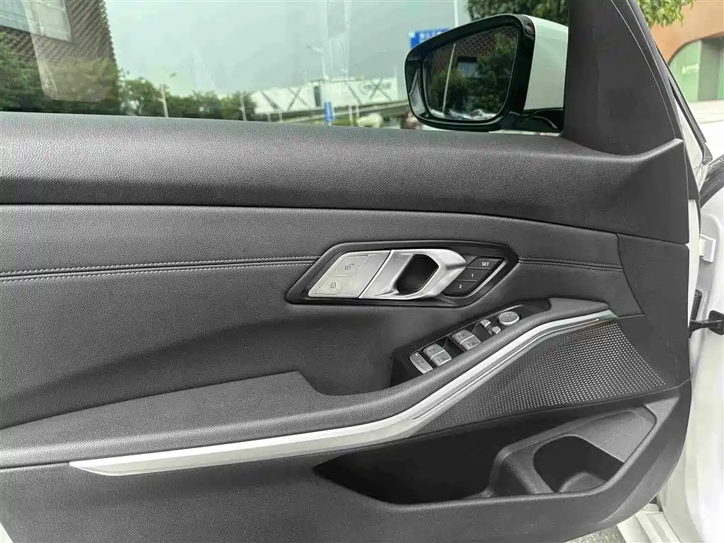 BMW 3 Series 2020 — фото 17