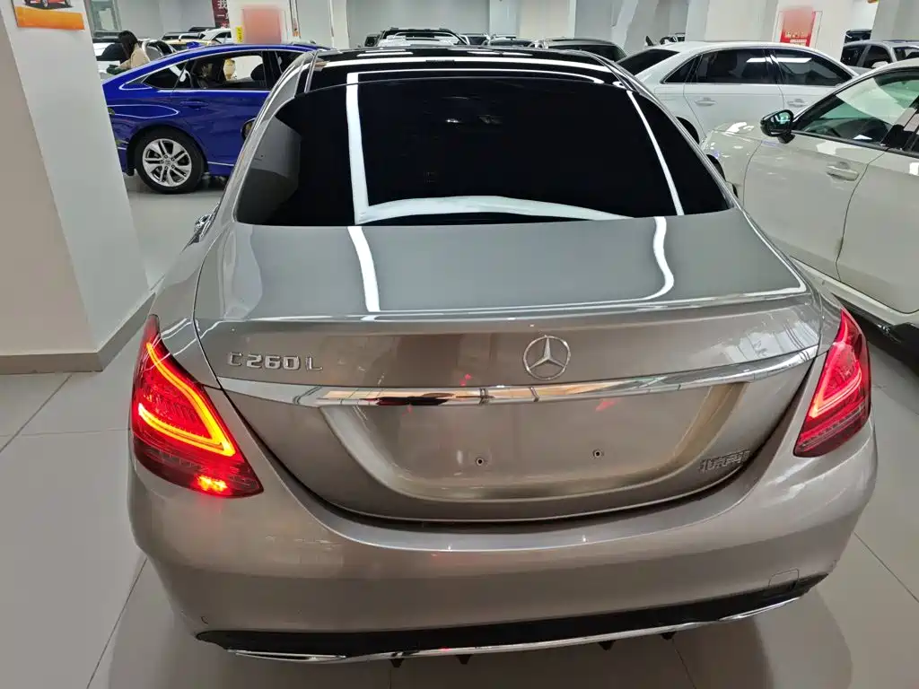 Mercedes-Benz C-Class 2021