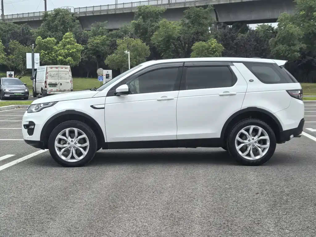 Land Rover Discovery Sport 2016 — фото 3