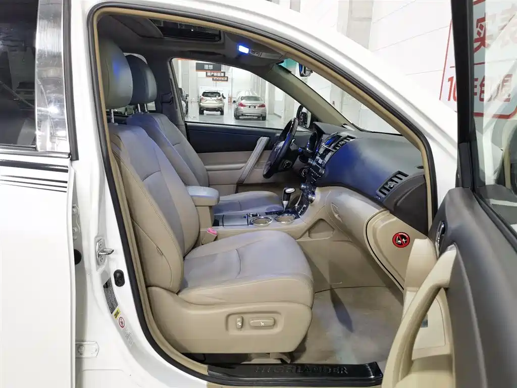 Toyota Highlander 2014 — фото 23
