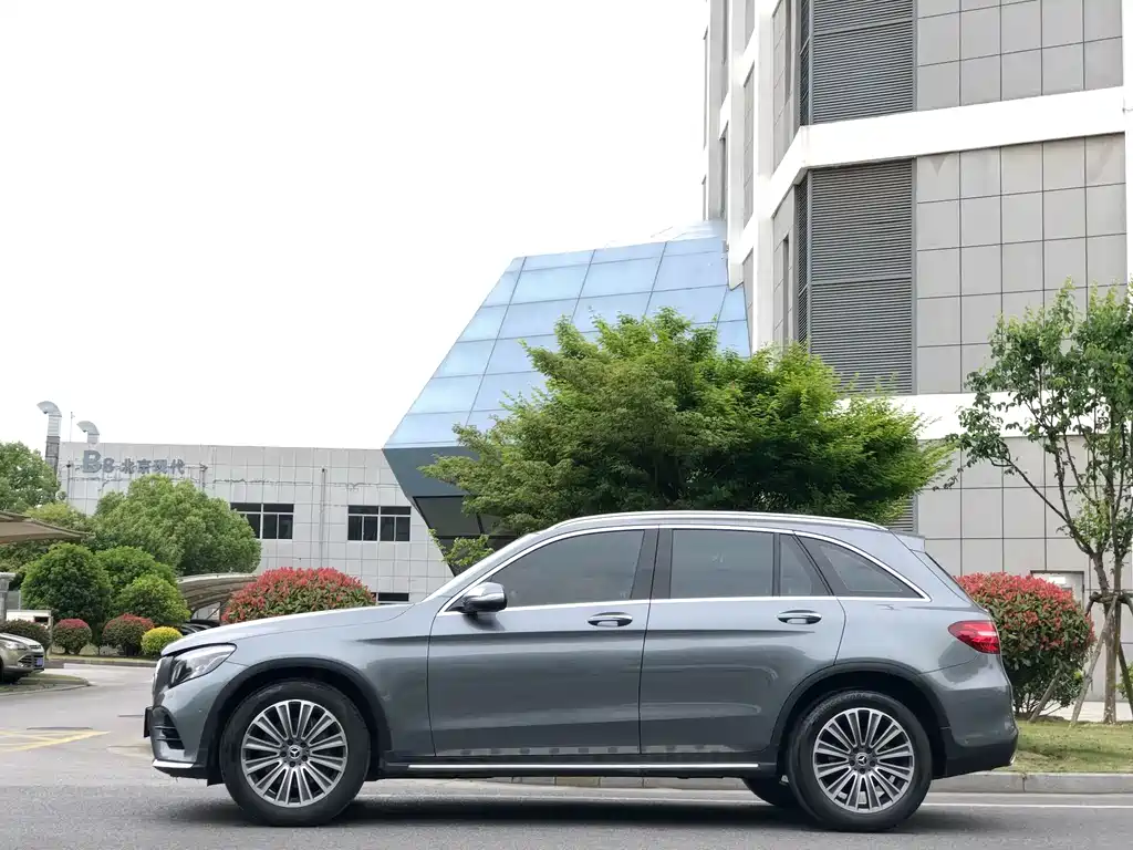 Mercedes-Benz GLC 2017 — фото 4