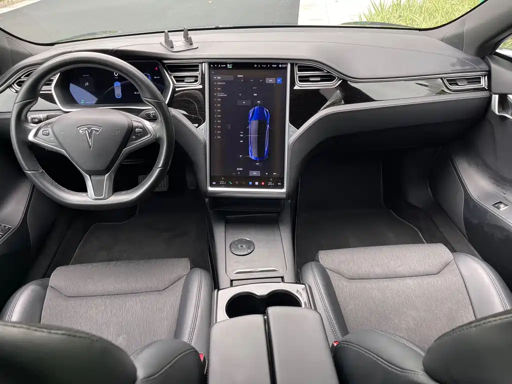Tesla Model S 2017 — фото 8