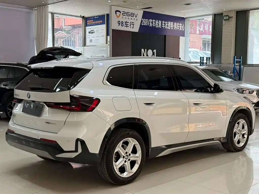 BMW X1 2023 — фото 4