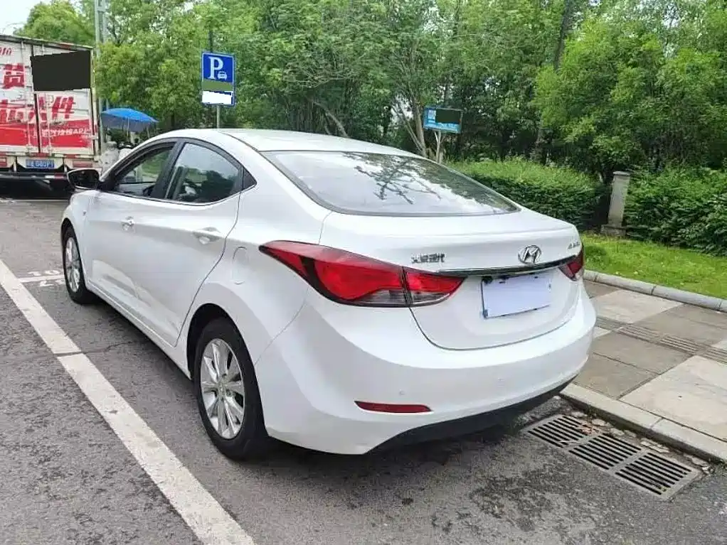 Hyundai Elantra Langdong 2017 — фото 7