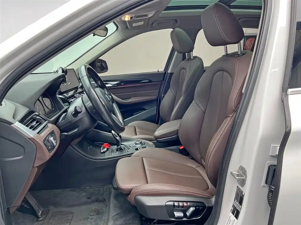 BMW X1 2022 — фото 14
