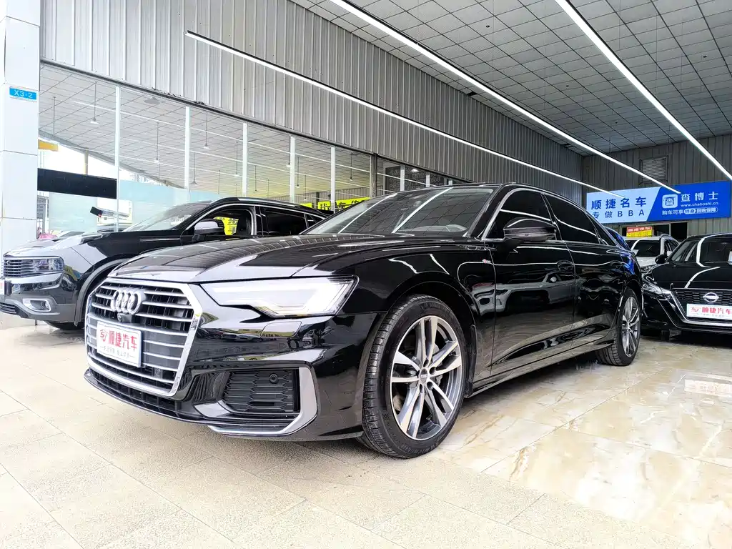 Audi A6L 2021 — фото 1