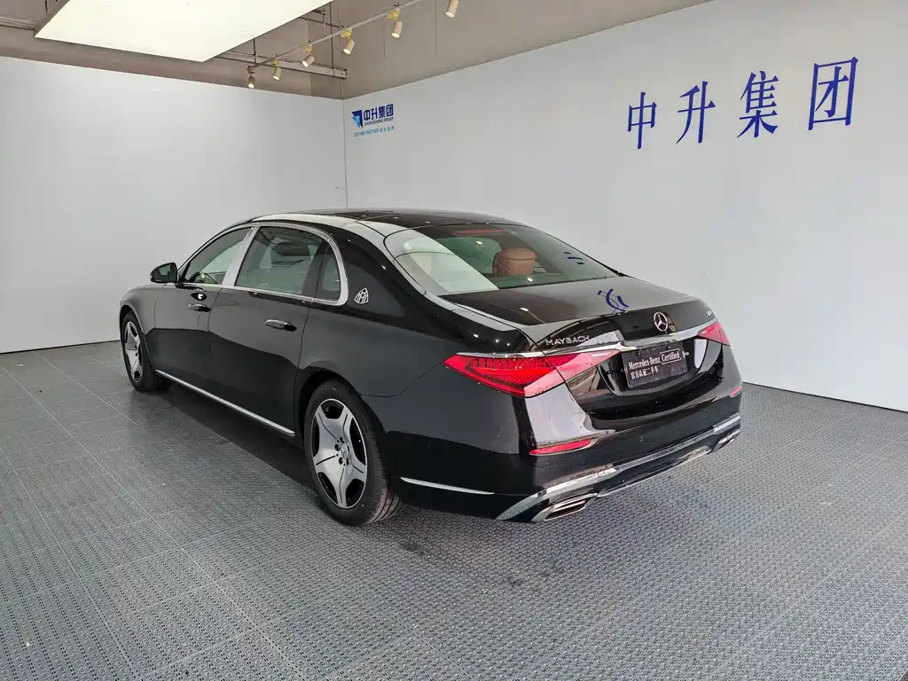 Mercedes-Benz Maybach S-Class 2025