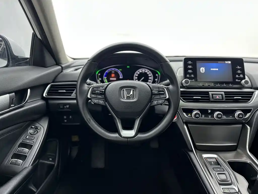 Honda Accord 2019 — фото 8