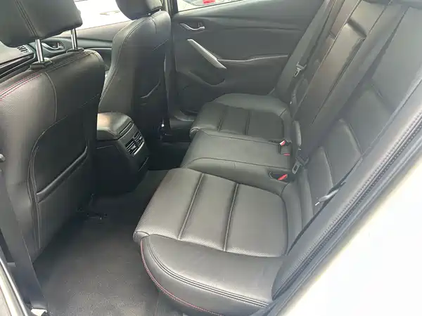 Mazda Atenza 2015