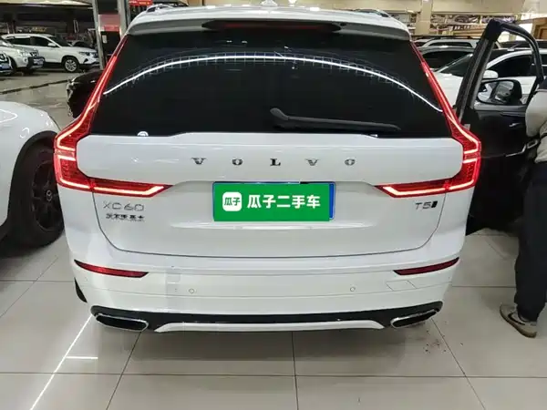 Volvo XC60 2021
