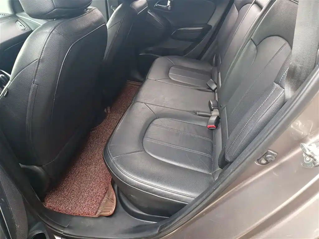 Hyundai ix35 2016 — фото 17