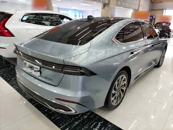 Lincoln Z 2023