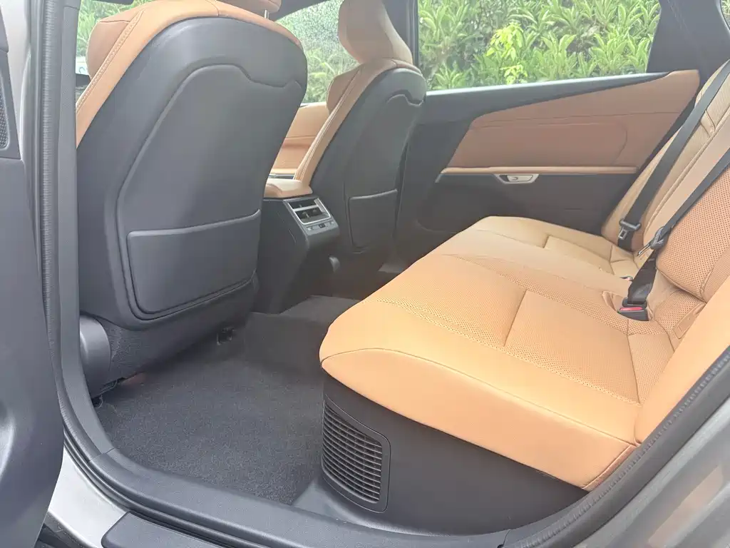 Lexus ES 2026