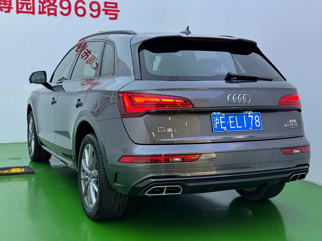 Audi Q5L 2022 — фото 33
