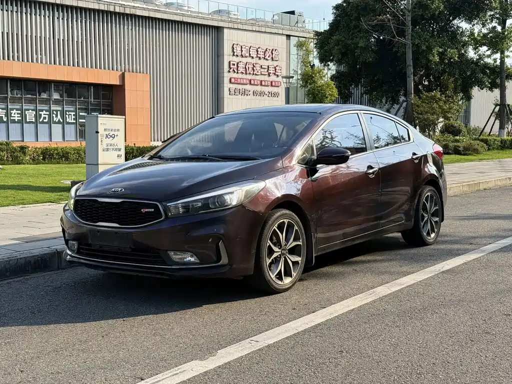 Kia K3 2016