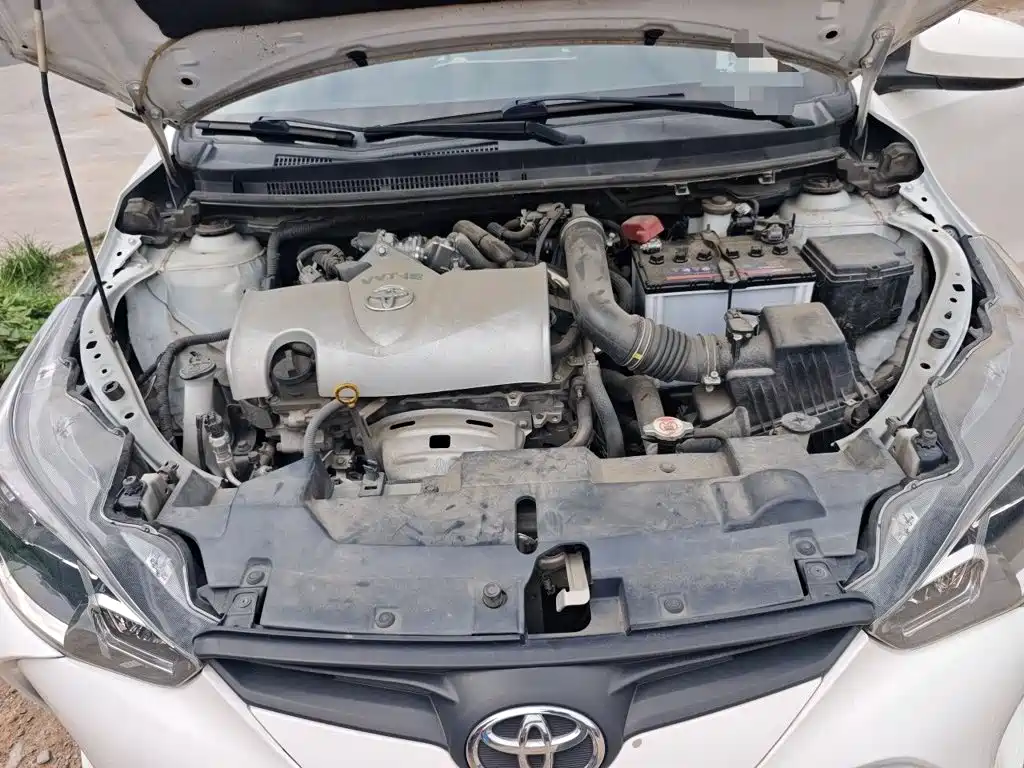 Toyota Yaris L 2020 — фото 11