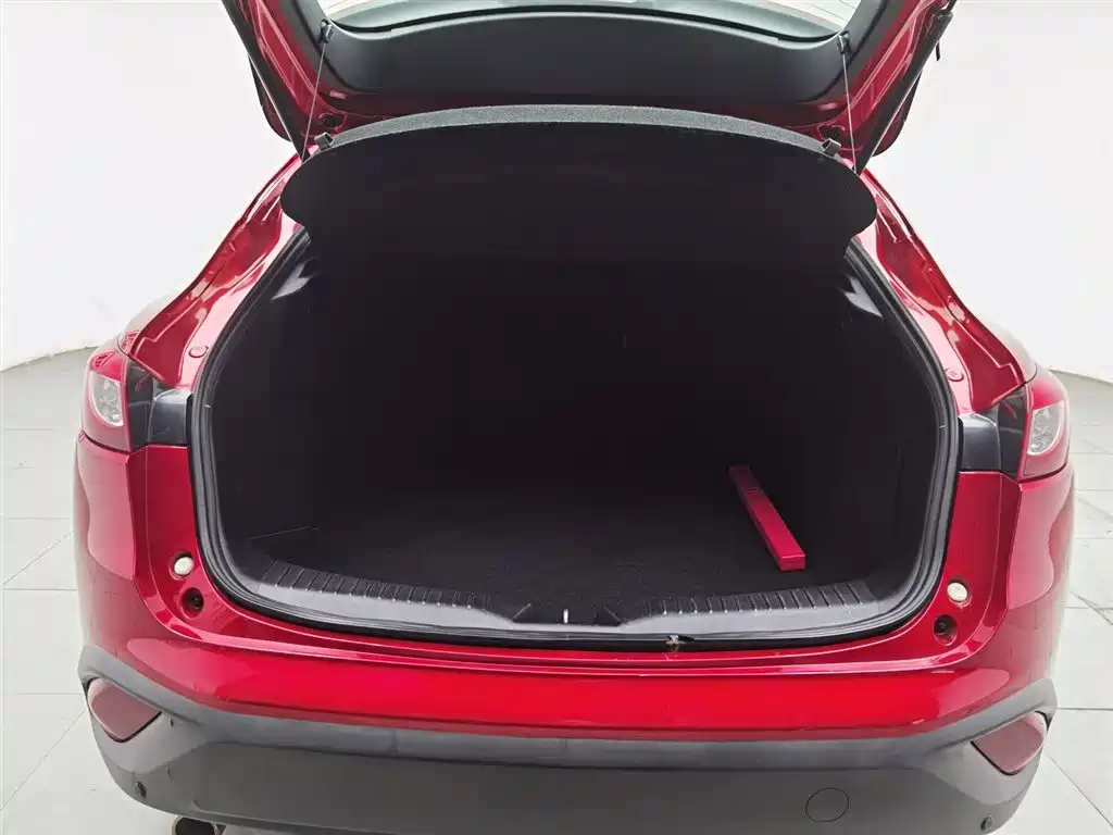 Mazda CX-4 2018 — фото 16