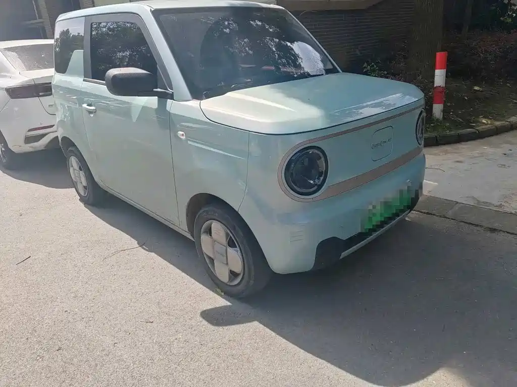 Geely Galaxy Panda 2023