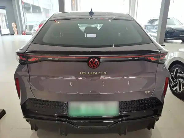 Volkswagen Distinctive 06 2025