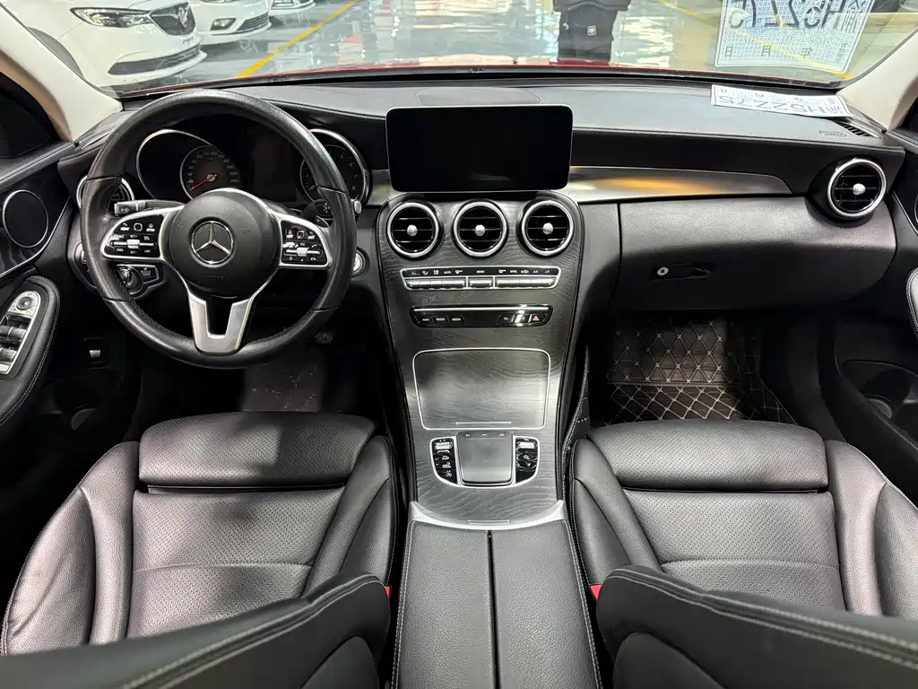 Mercedes-Benz C-Class 2019 — фото 11