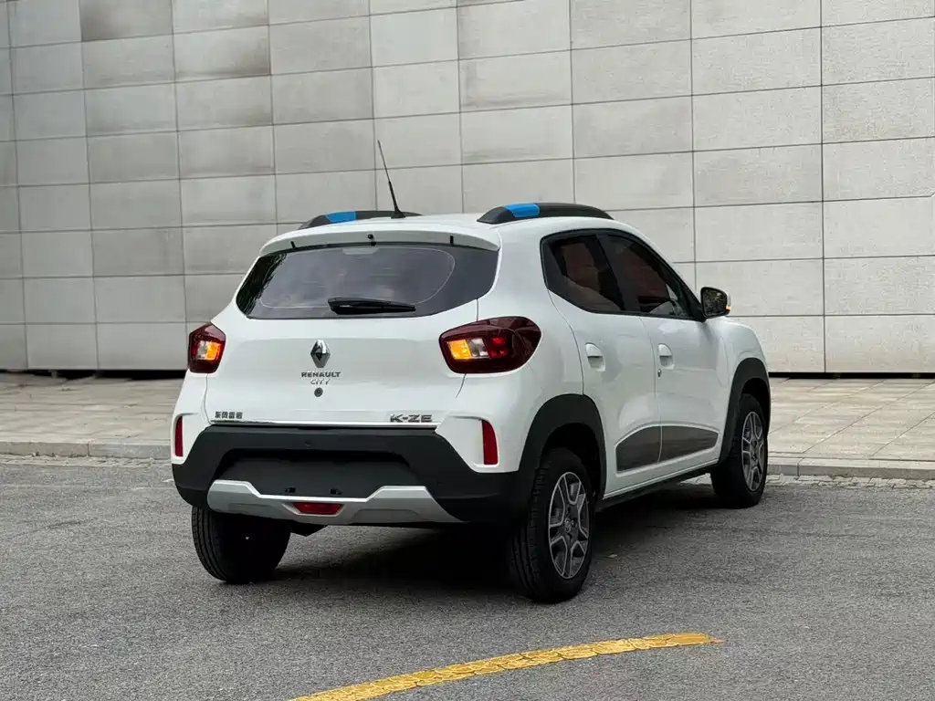 Renault City K-ZE 2019 — фото 15