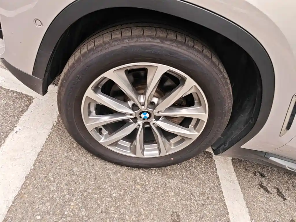 BMW X3 2018 — фото 23