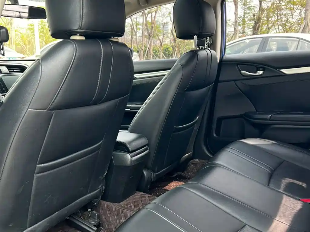 Honda Civic 2018 — фото 17