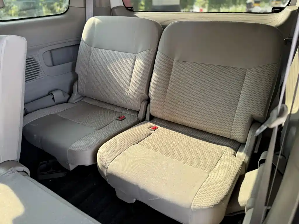 Nissan NV200 2018 — фото 10