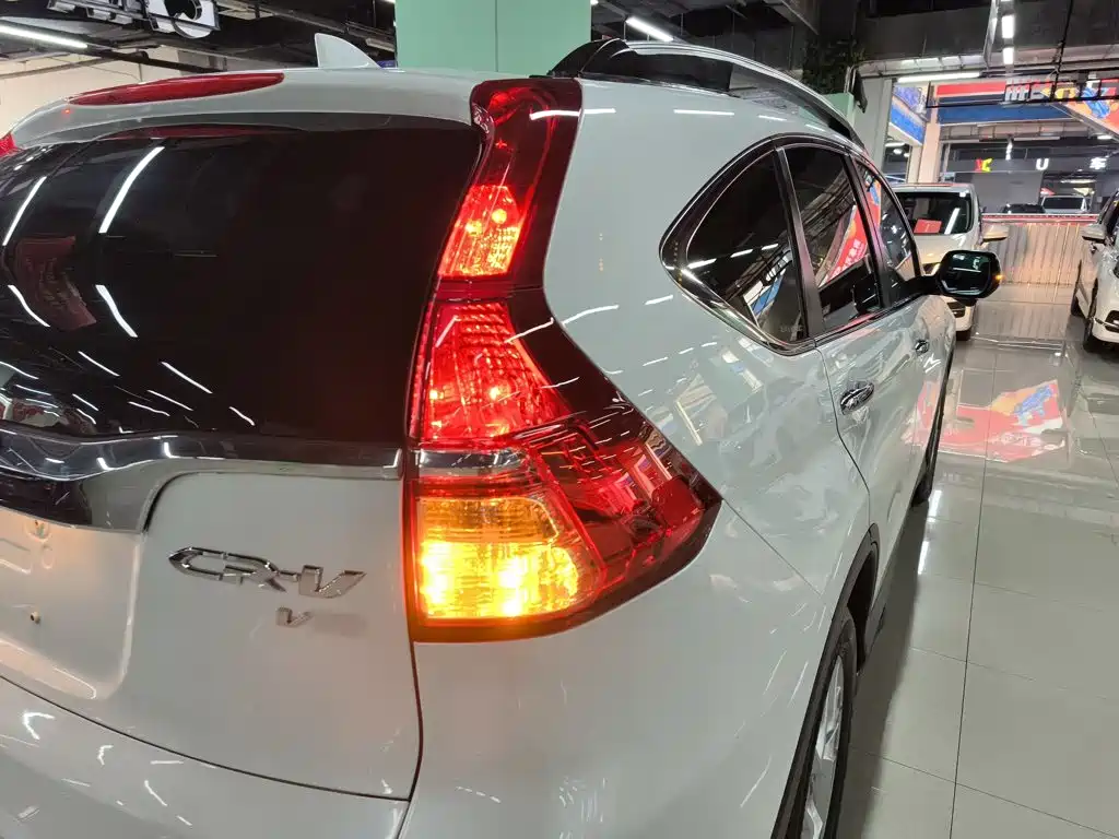 Honda CR-V 2015 — фото 8