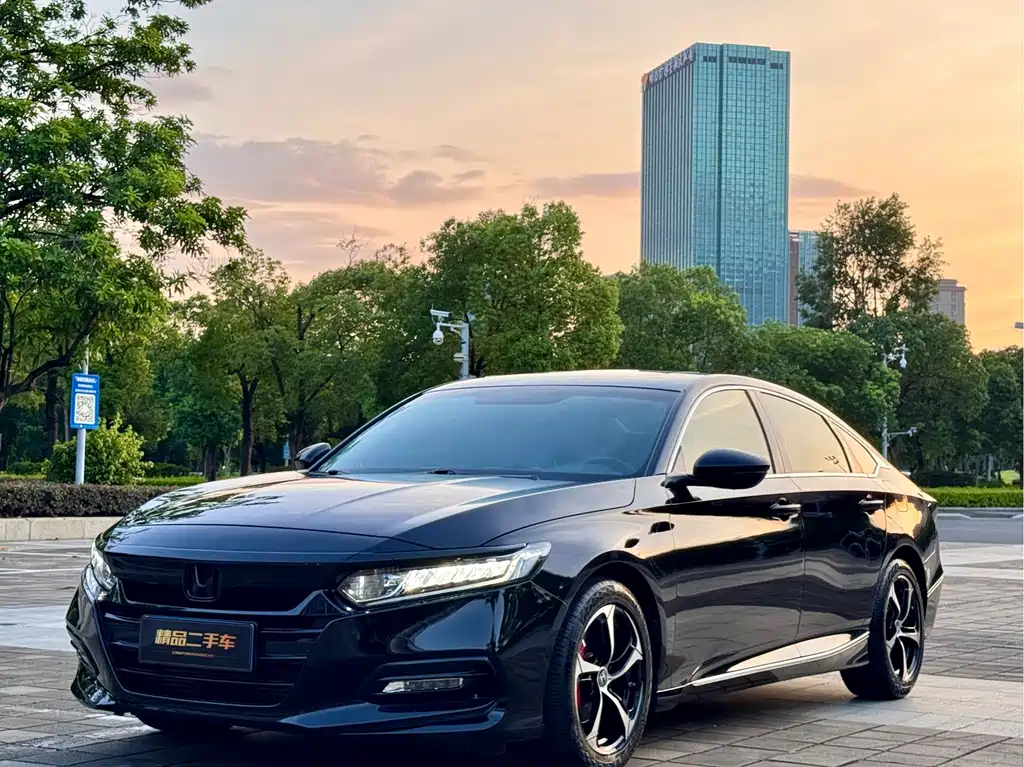 Honda Accord 2019 — фото 1