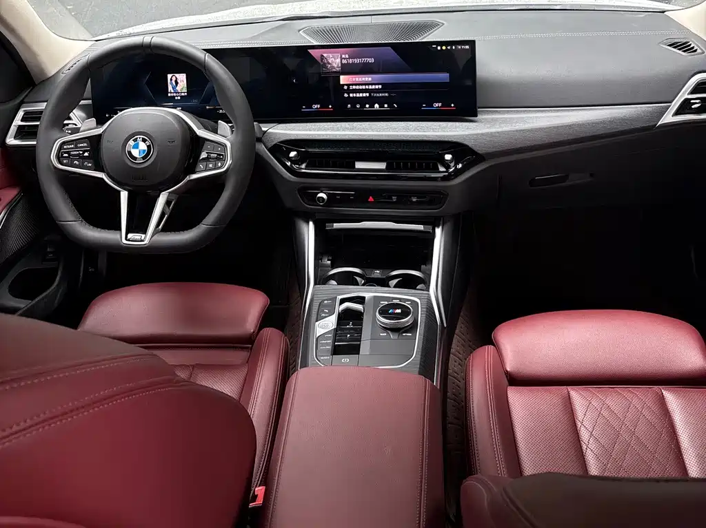 BMW 3 Series 2025 — фото 12