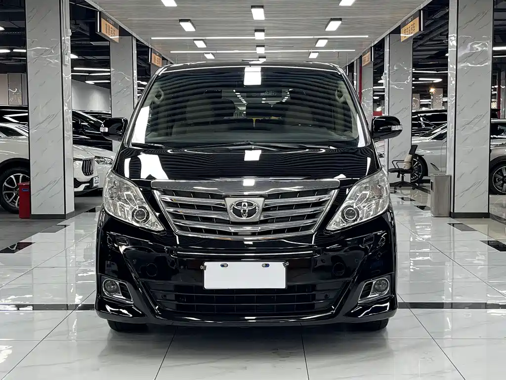 Toyota Alphard 2011 — фото 2