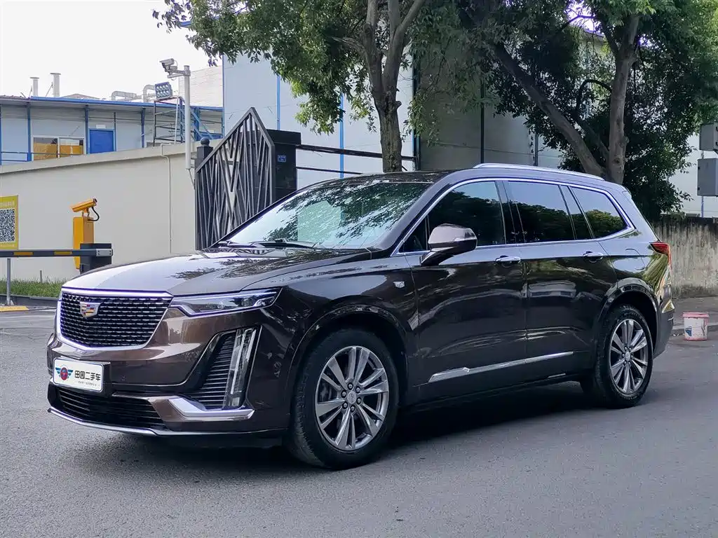 Cadillac XT6 2020 — фото 1