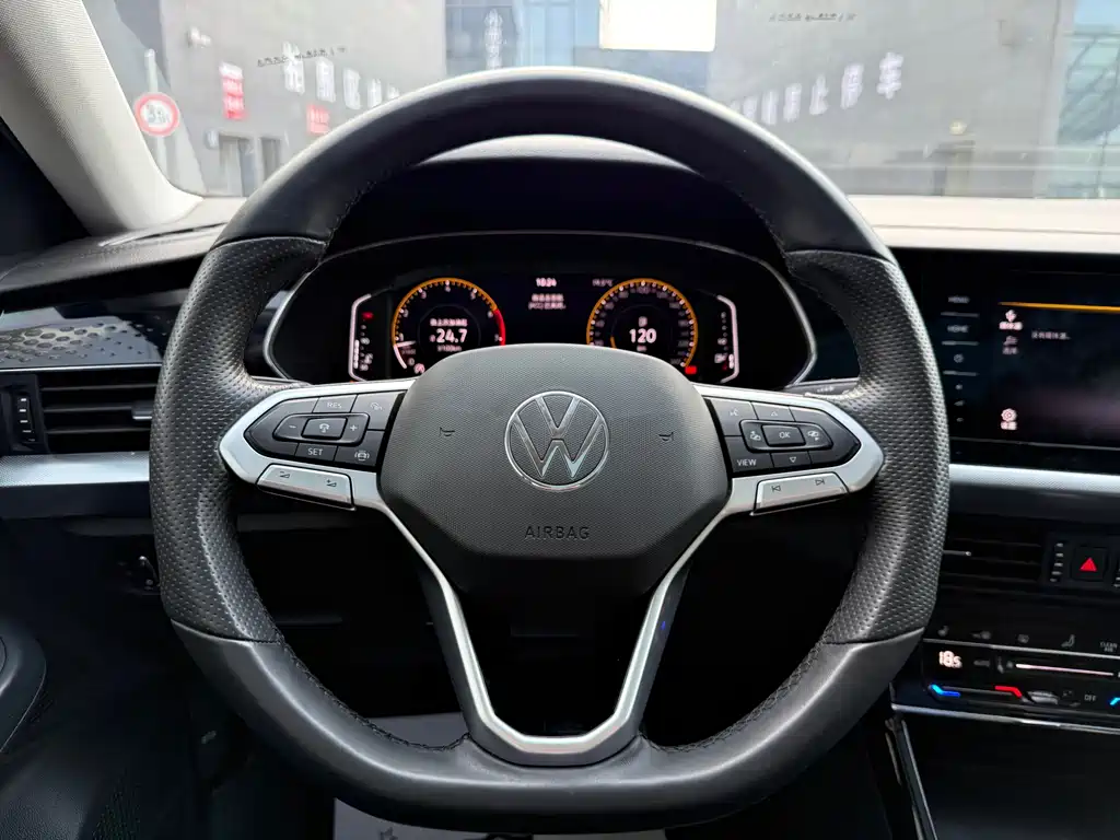 Volkswagen Passat 2022 — фото 10