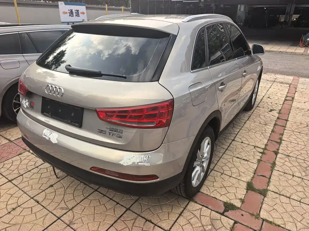 Audi Q3 2015