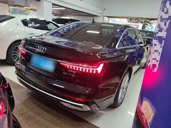 Audi A6L 2023