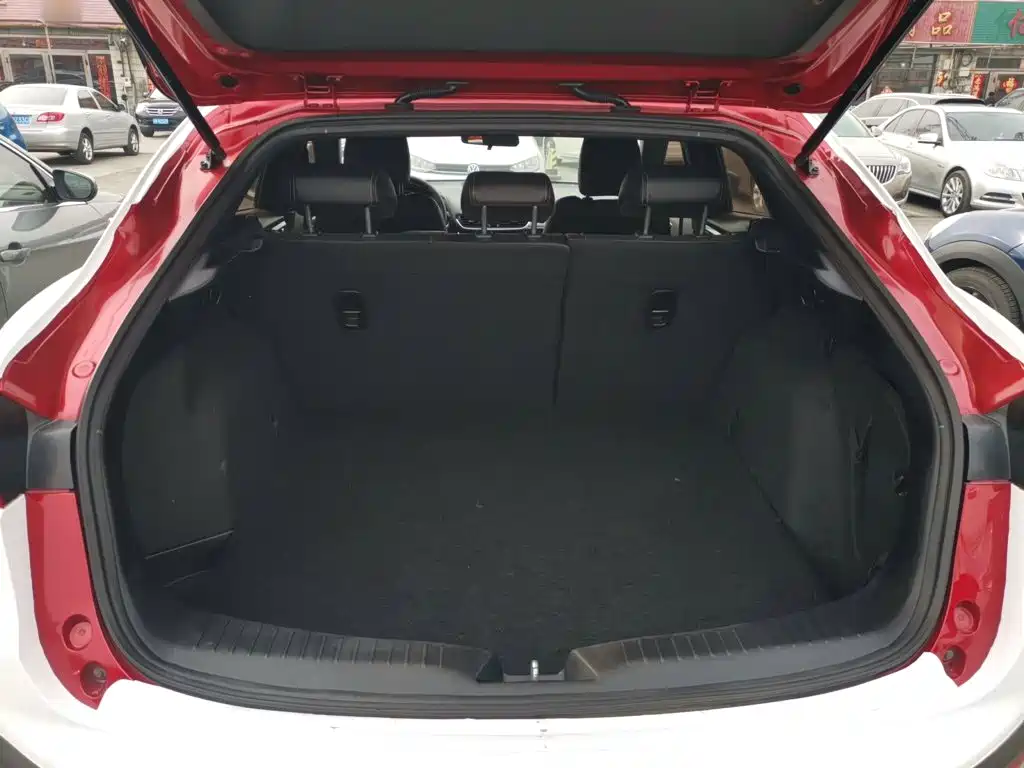Mazda CX-4 2016 — фото 15