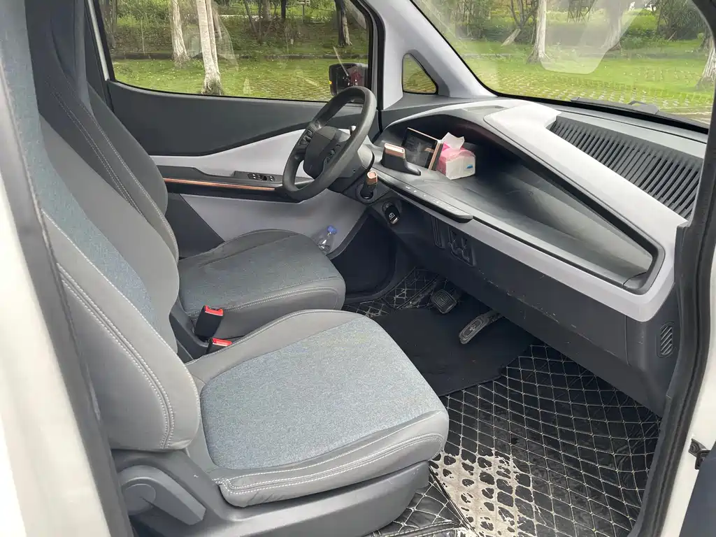 Baojun E200 2020