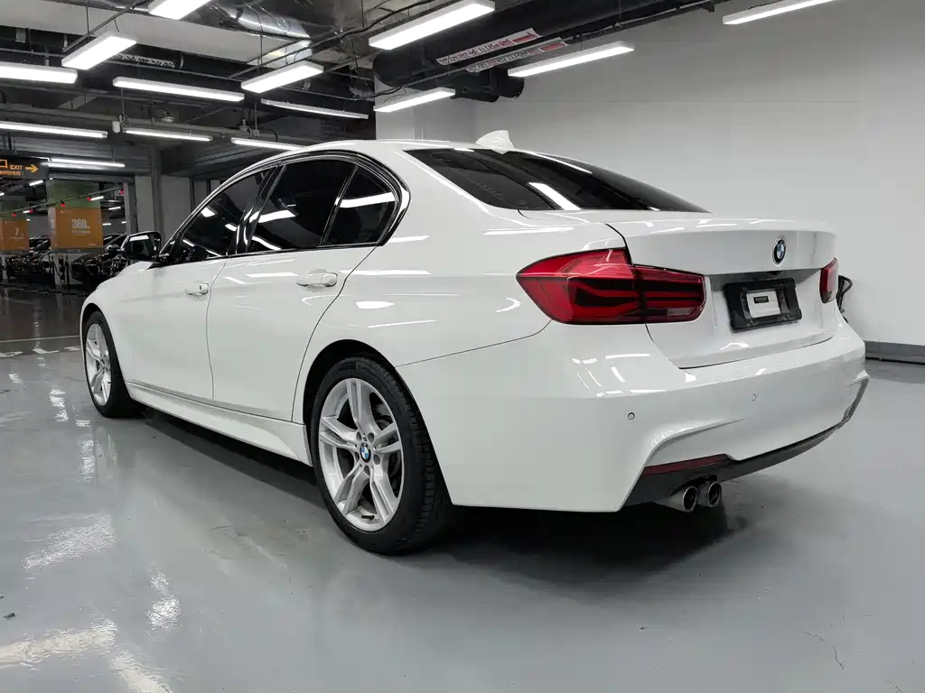 BMW 3 Series 2017 — фото 14